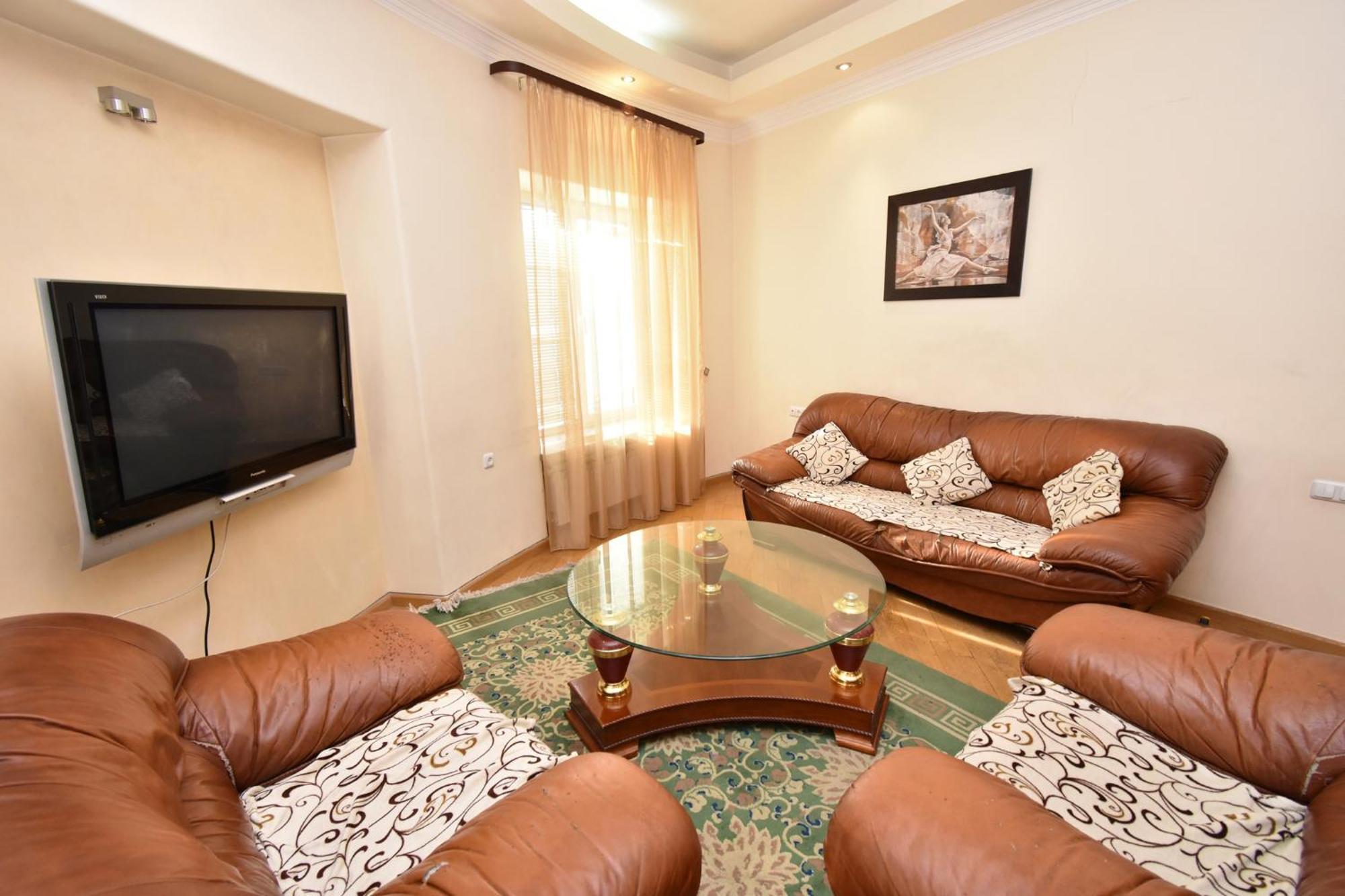 Amigo Guest Yerevan Exterior foto
